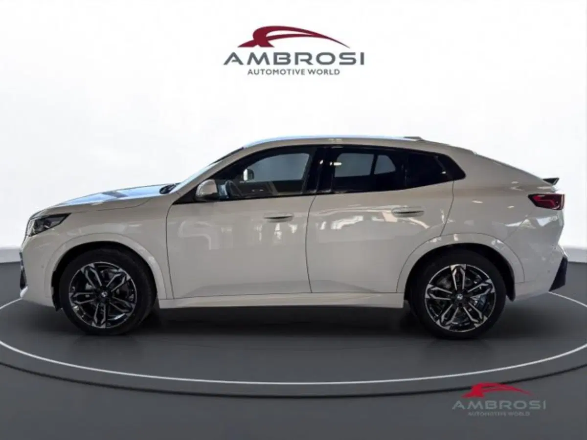 BMW X2 nuova a Perugia (5)
