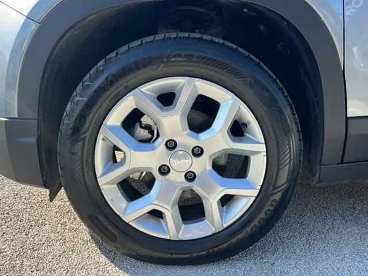 Jeep Avenger usata a Ravenna (7)