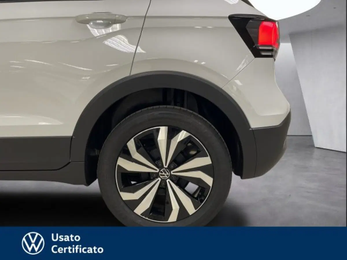 Volkswagen T-Cross nuova a Vicenza (18)