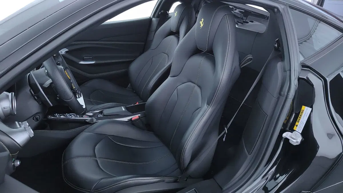 Ferrari F8 Coupé usata a Perugia (12)