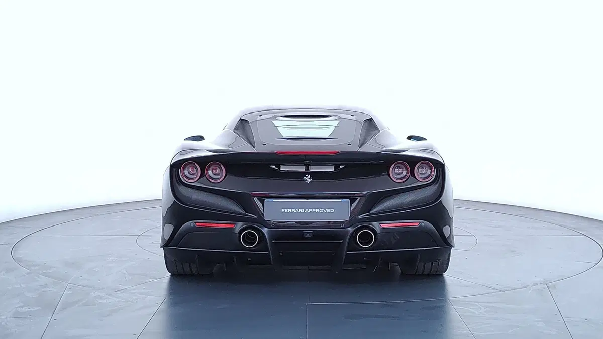 Ferrari F8 Coupé usata a Perugia (5)