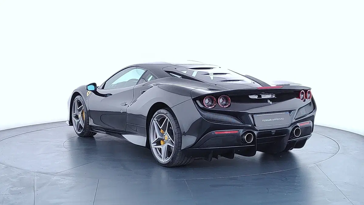 Ferrari F8 Coupé usata a Perugia (7)
