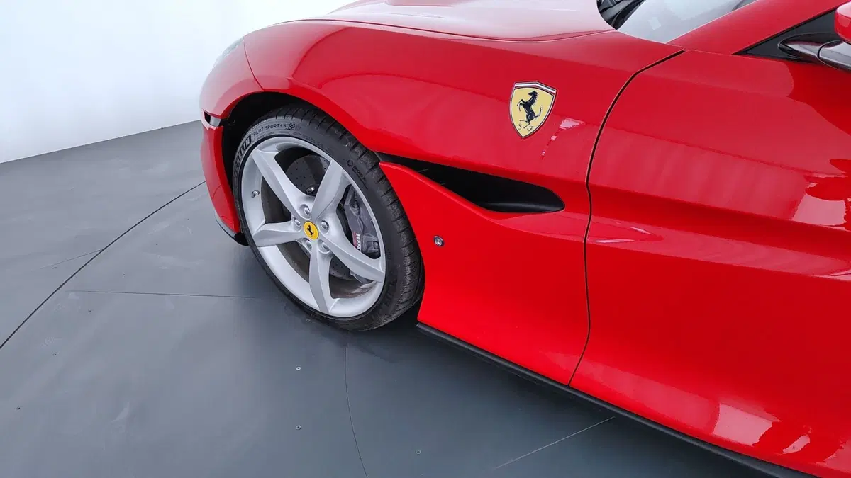 Ferrari Portofino Spider usata a Perugia (10)