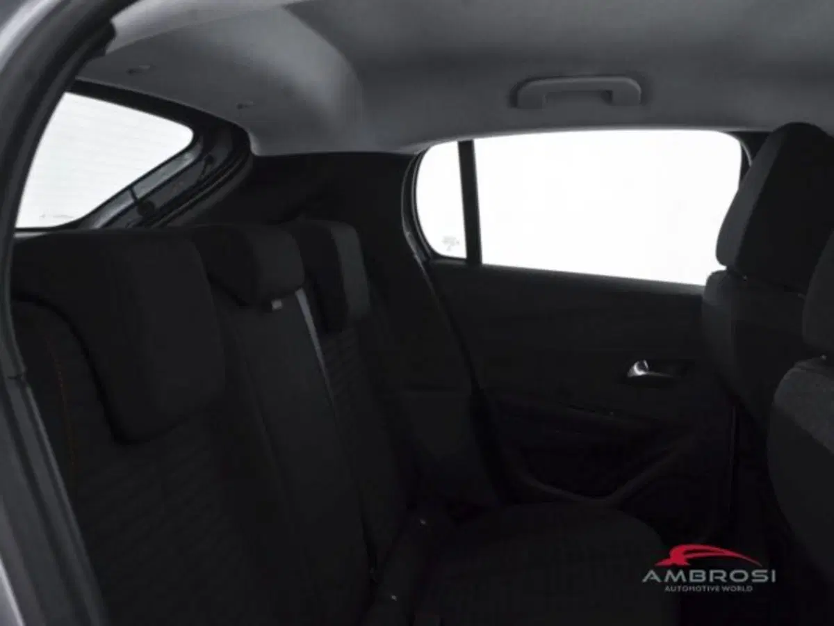 Peugeot 208 usata a Perugia (11)