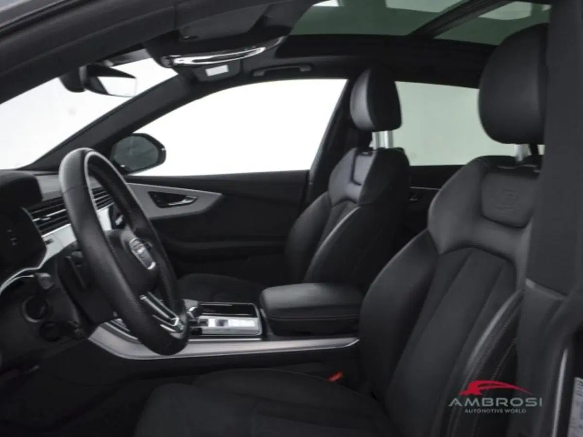 Audi Q8 usata a Perugia (9)