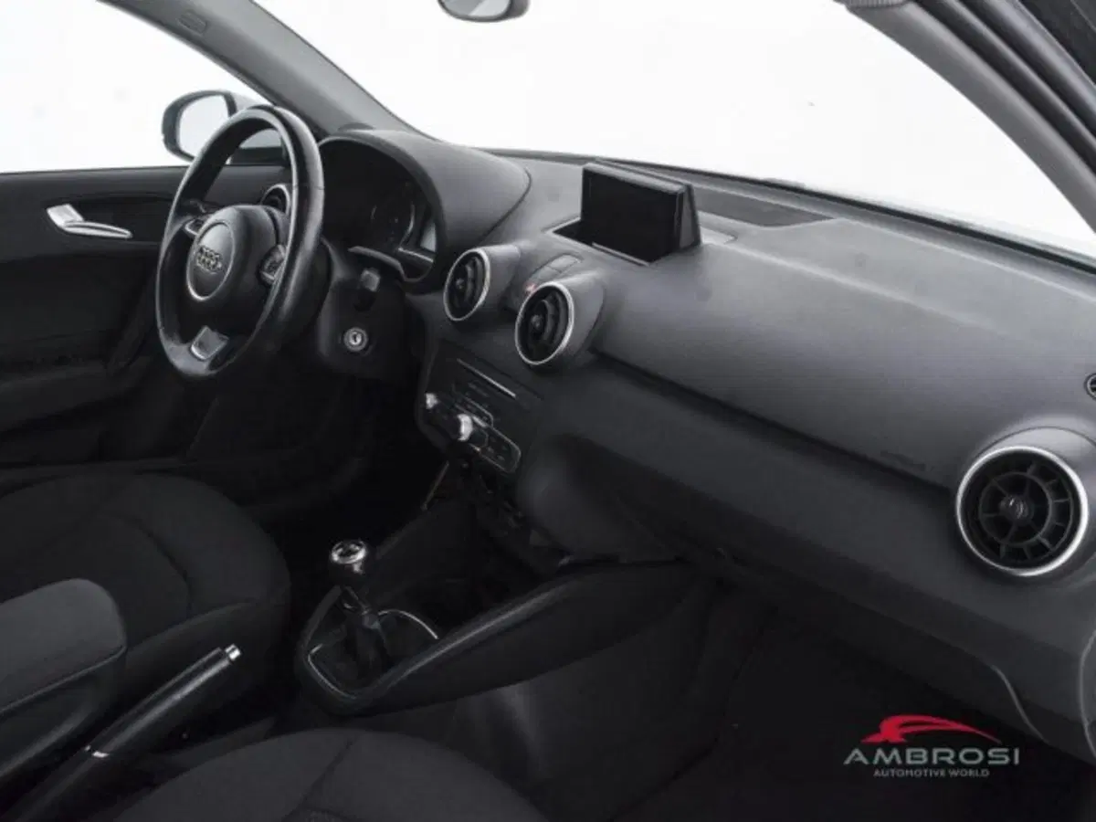 Audi A1 Sportback usata a Perugia (12)