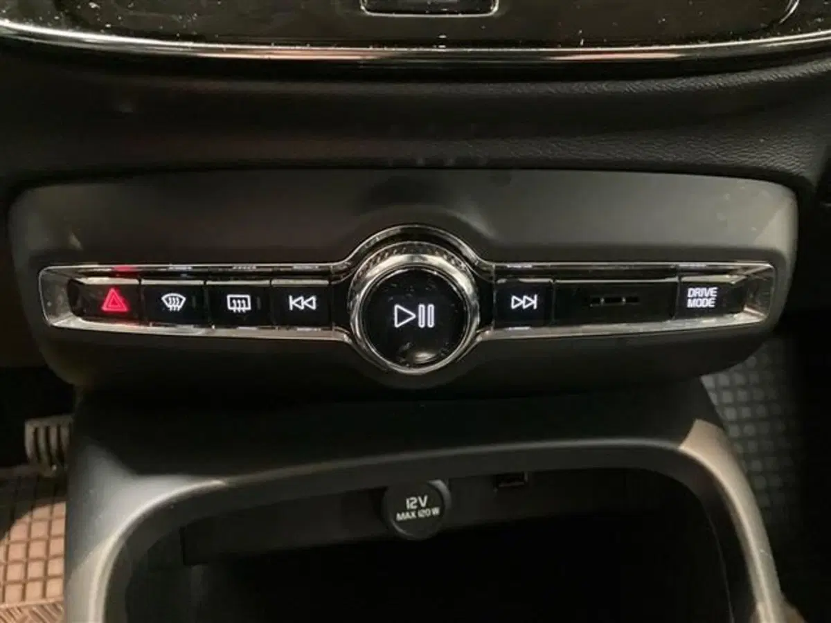 Volvo XC40 usata a Como (20)