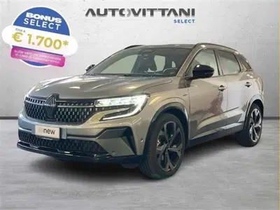 Renault Austral 1.2 full hybrid Iconic Esprit Alpine 200cv auto del 2023 usata a Como