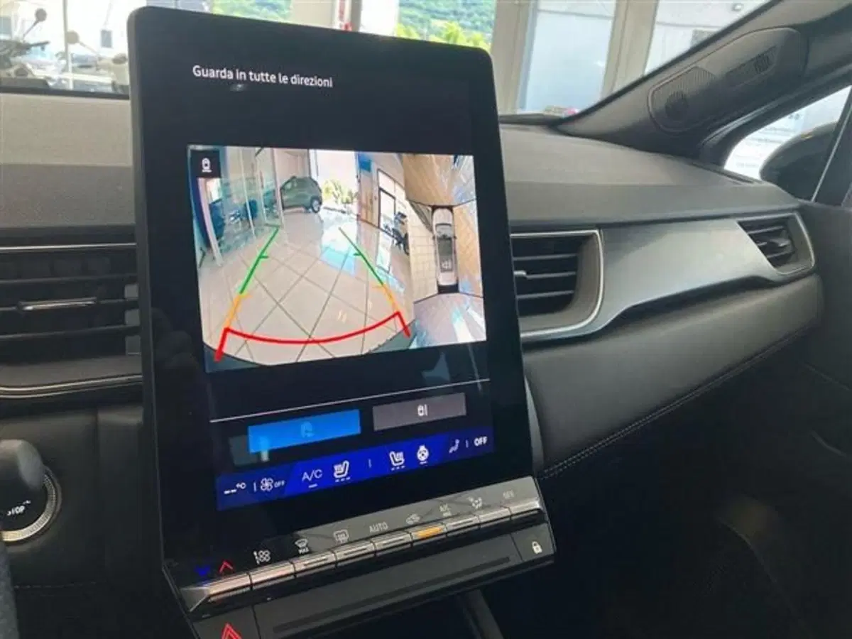 Renault Symbioz usata a Como (14)