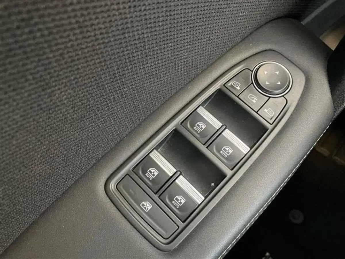Renault Symbioz usata a Como (20)