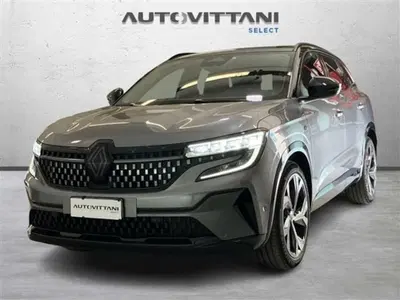 Renault Austral 1.2 full hybrid Techno 200cv auto del 2023 usata a Como