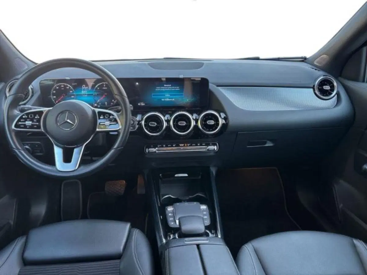 Mercedes-Benz GLA SUV usata a Lecce (11)
