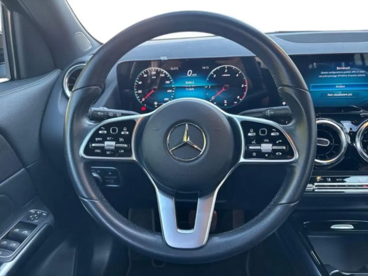 Mercedes-Benz GLA SUV usata a Lecce (12)