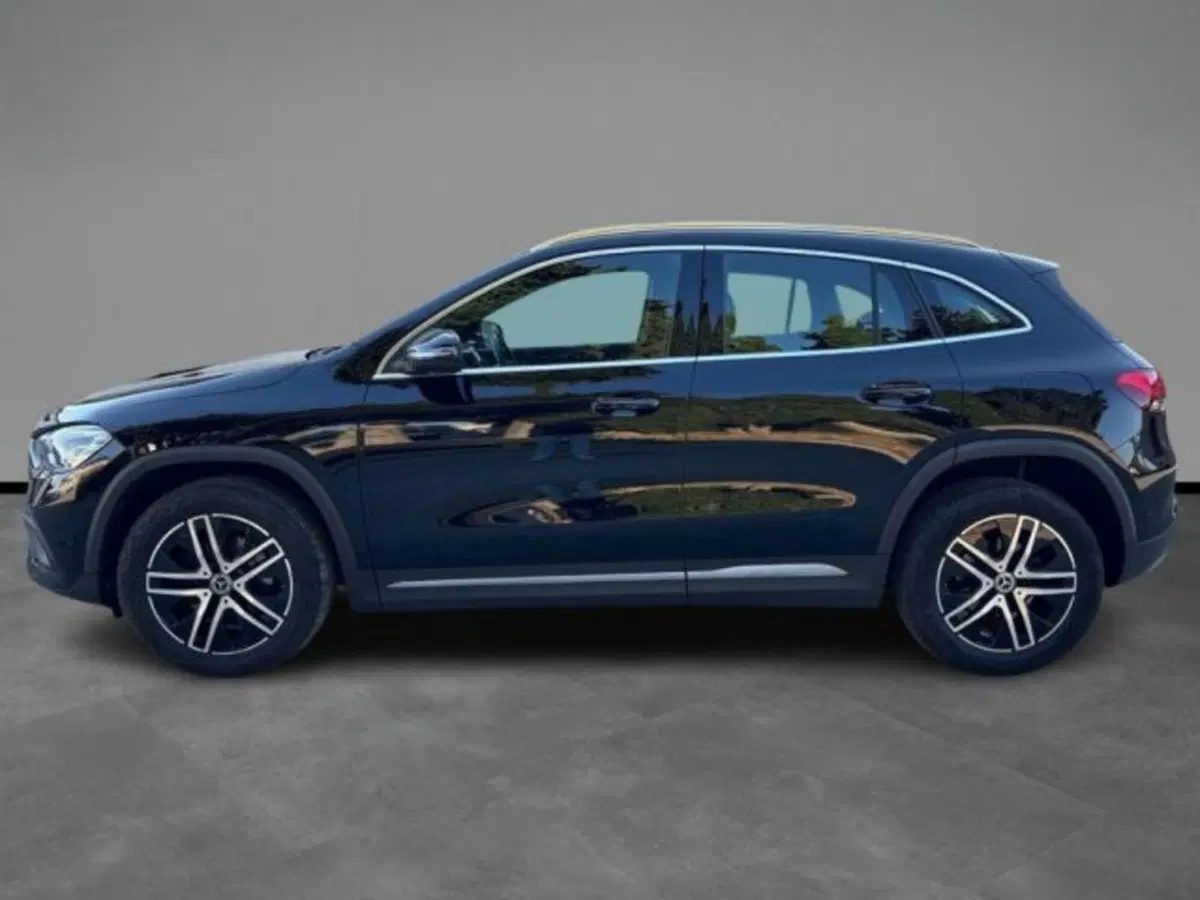 Mercedes-Benz GLA SUV usata a Lecce (2)