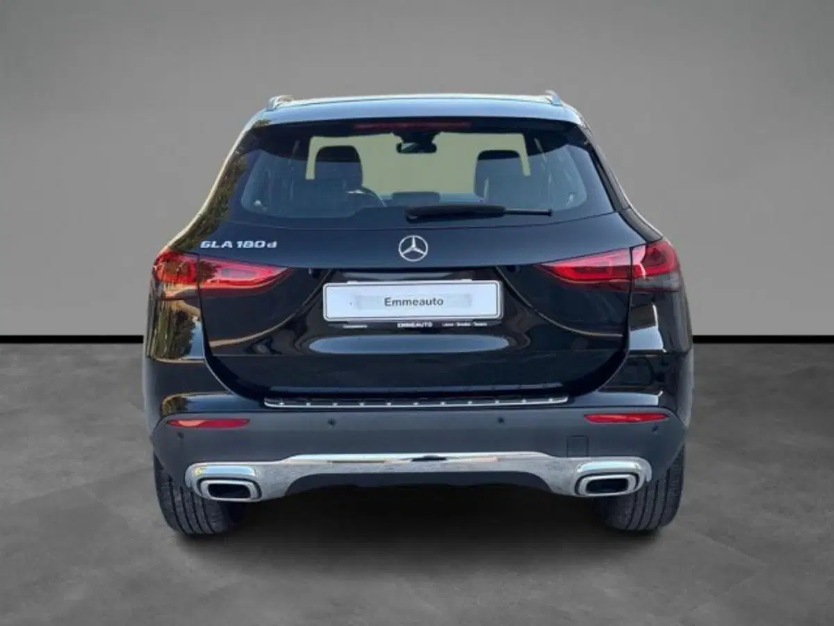 Mercedes-Benz GLA SUV usata a Lecce (4)