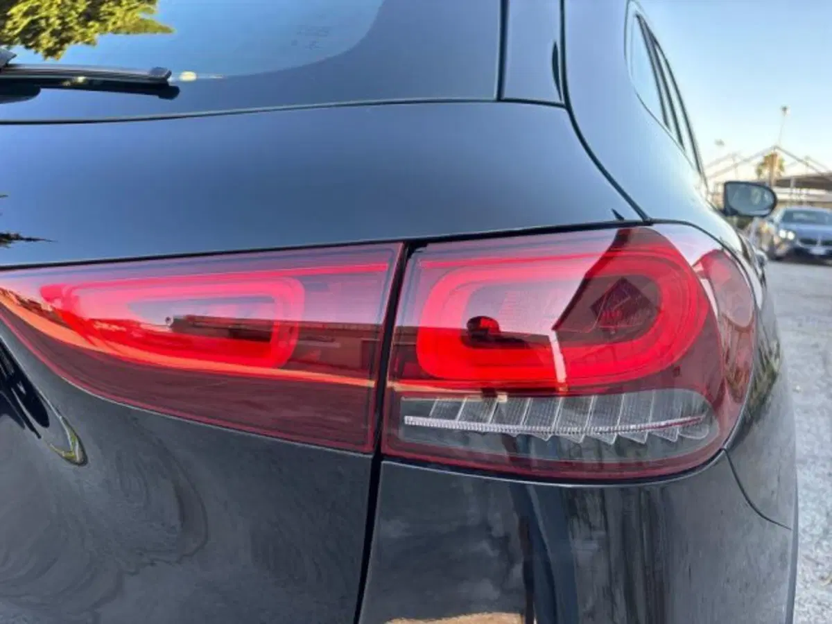Mercedes-Benz GLA SUV usata a Lecce (9)