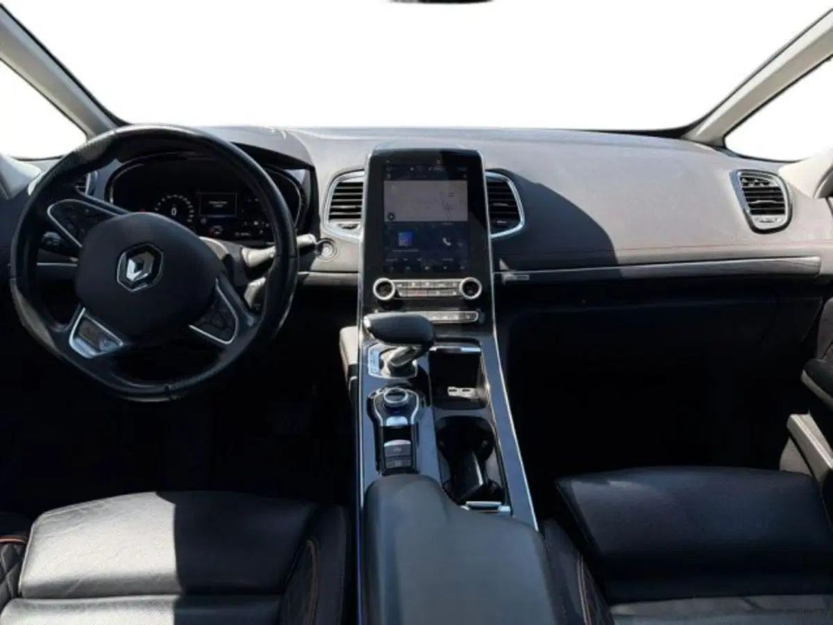 Renault Espace usata a Lecce (11)