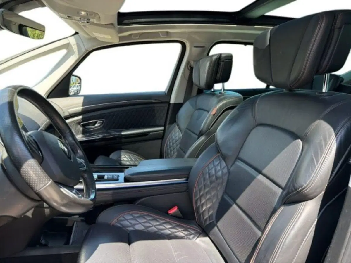 Renault Espace usata a Lecce (14)
