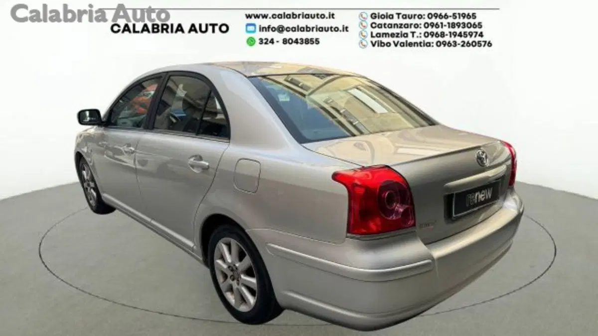 Toyota Avensis usata a Reggio Calabria (3)