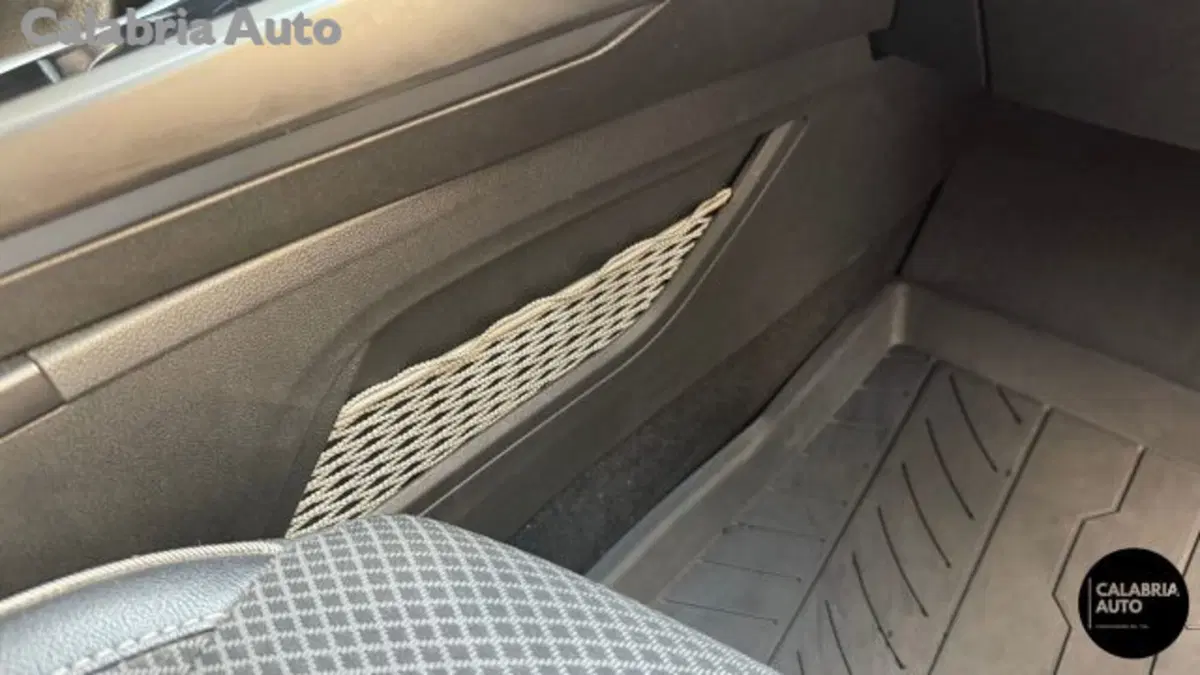 Renault Arkana usata a Reggio Calabria (18)