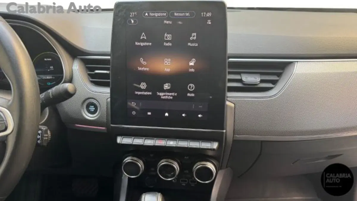 Renault Arkana usata a Reggio Calabria (20)