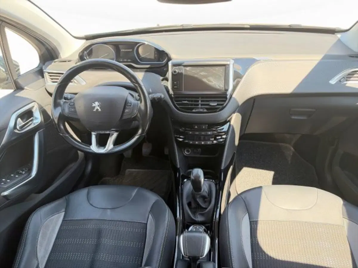 Peugeot 2008 usata a Modena (4)