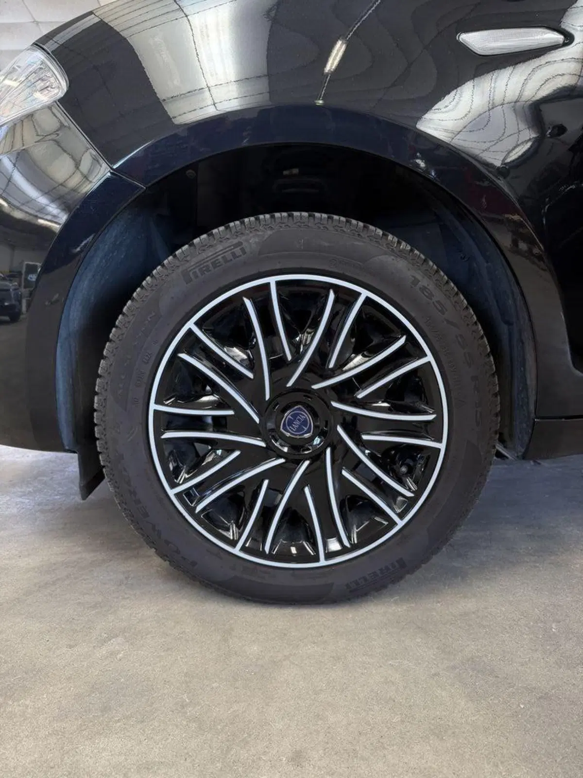 Lancia Ypsilon usata a Monza e Brianza (14)