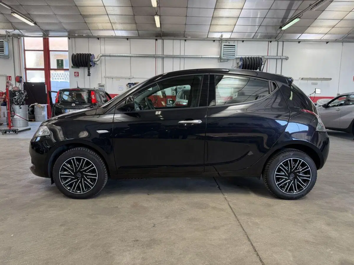 Lancia Ypsilon usata a Monza e Brianza (3)