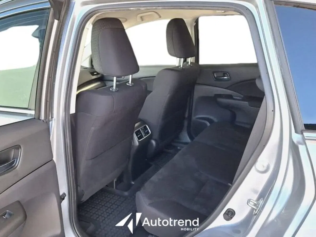 Honda CR-V usata a Lecce (17)