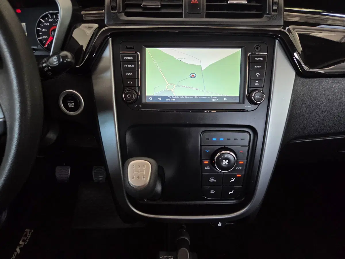Mahindra KUV100 usata a Torino (10)