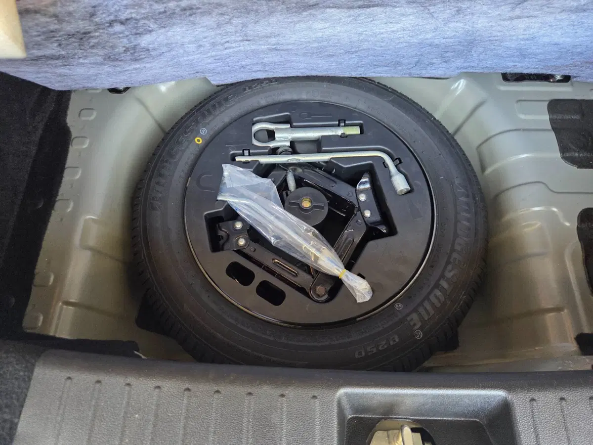 Mahindra KUV100 usata a Torino (15)