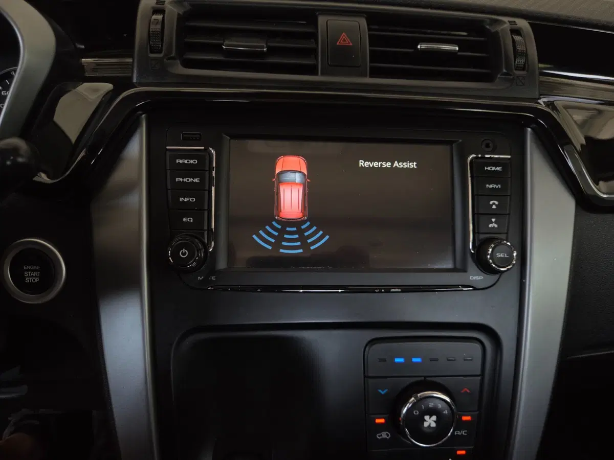 Mahindra KUV100 usata a Torino (18)