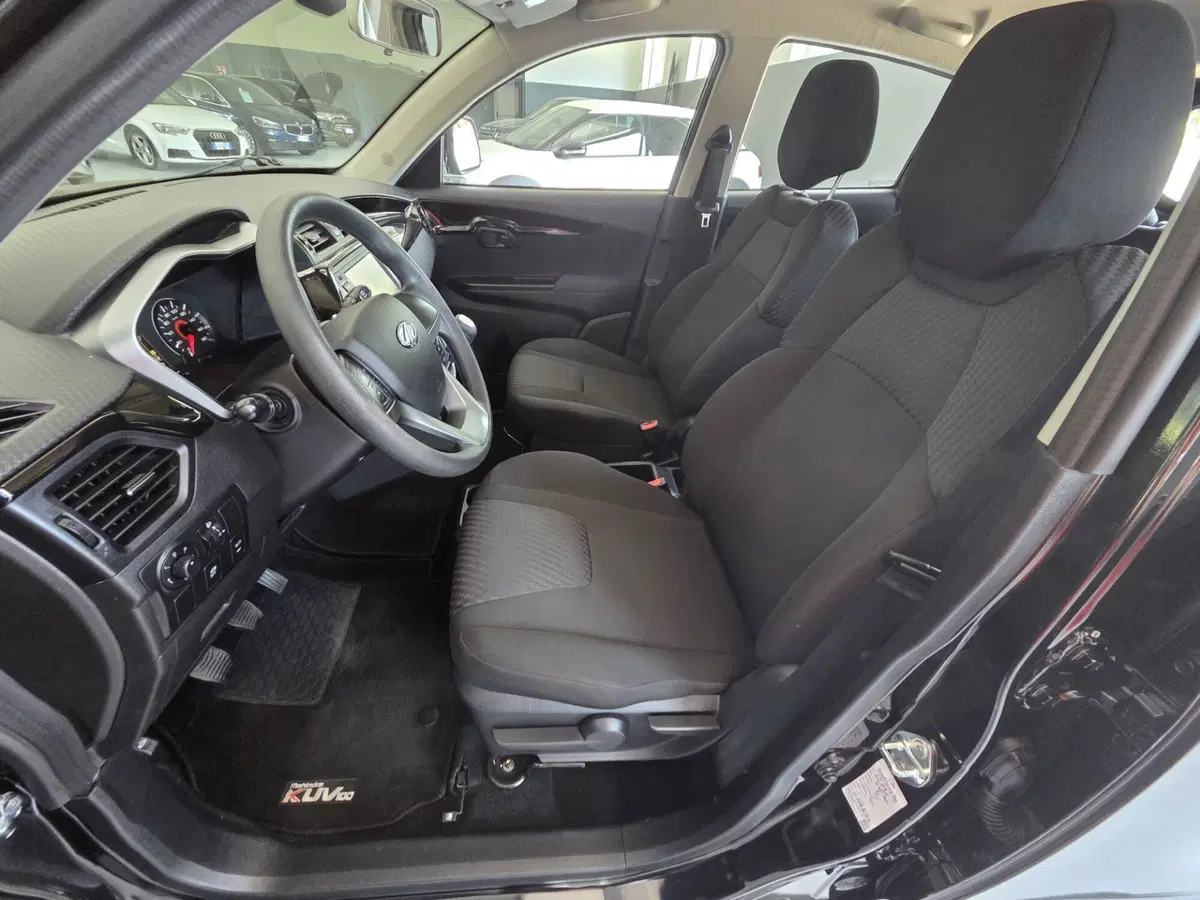 Mahindra KUV100 usata a Torino (7)