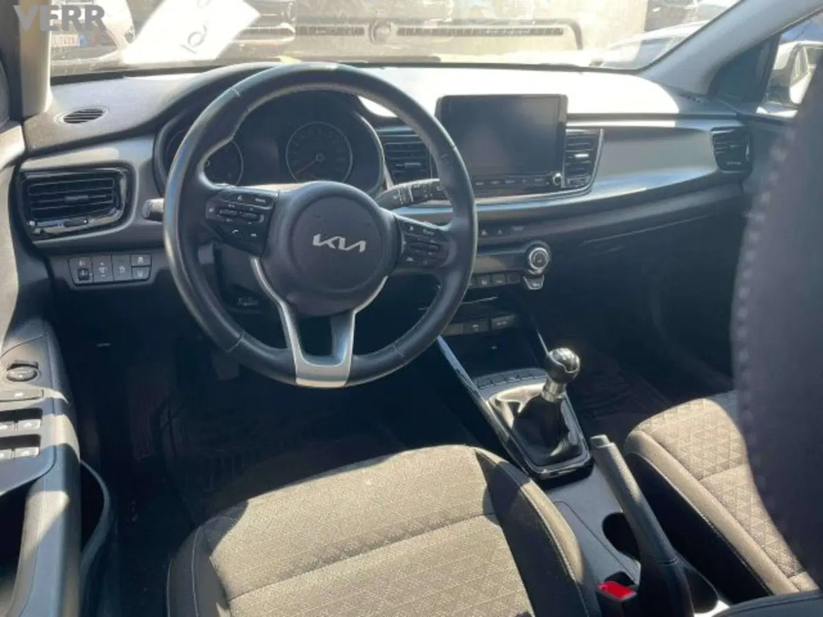 Kia Rio usata a Milano (4)