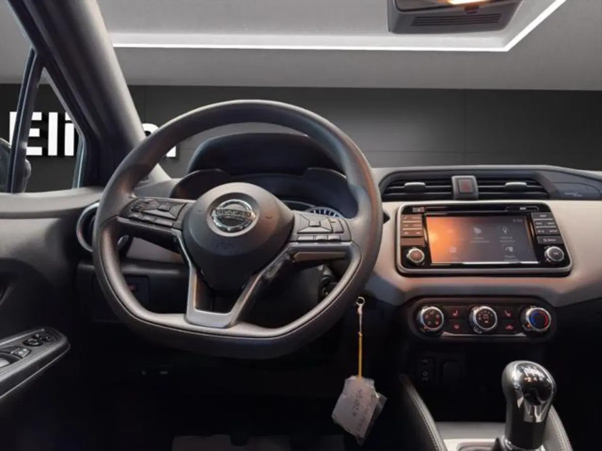 Nissan Micra usata a Milano (9)