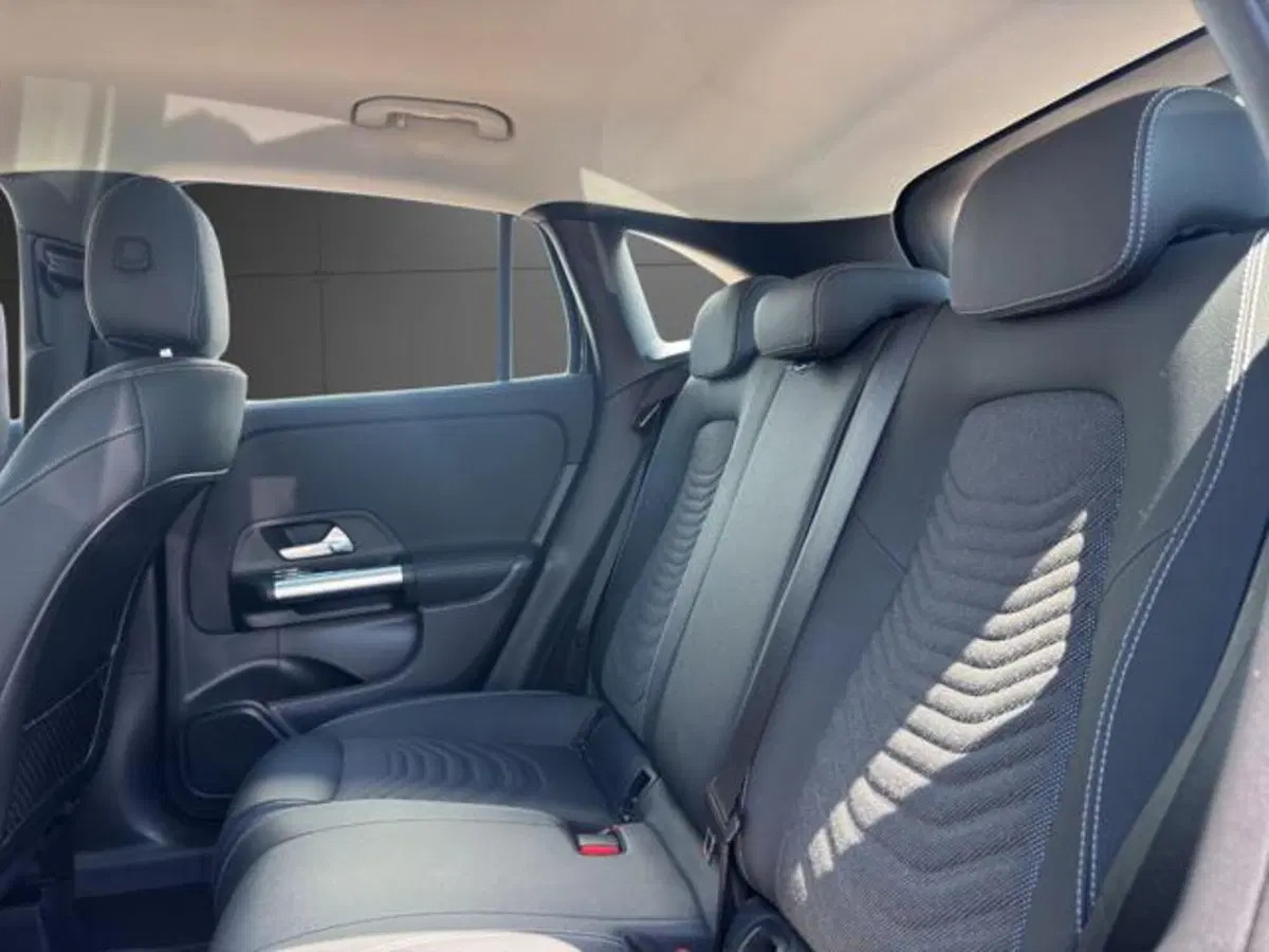Mercedes-Benz GLA SUV usata a Milano (14)
