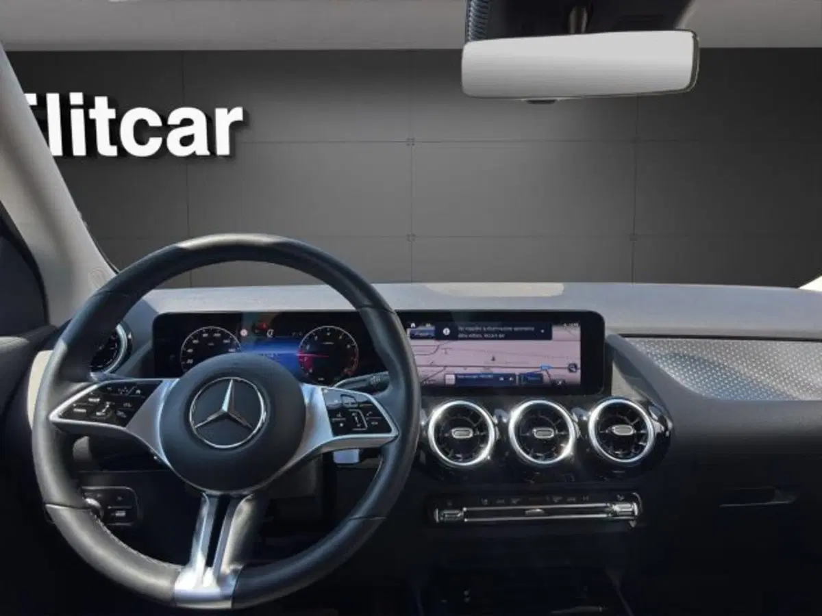 Mercedes-Benz GLA SUV usata a Novara (12)