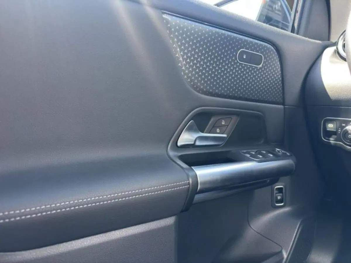 Mercedes-Benz GLA SUV usata a Novara (13)