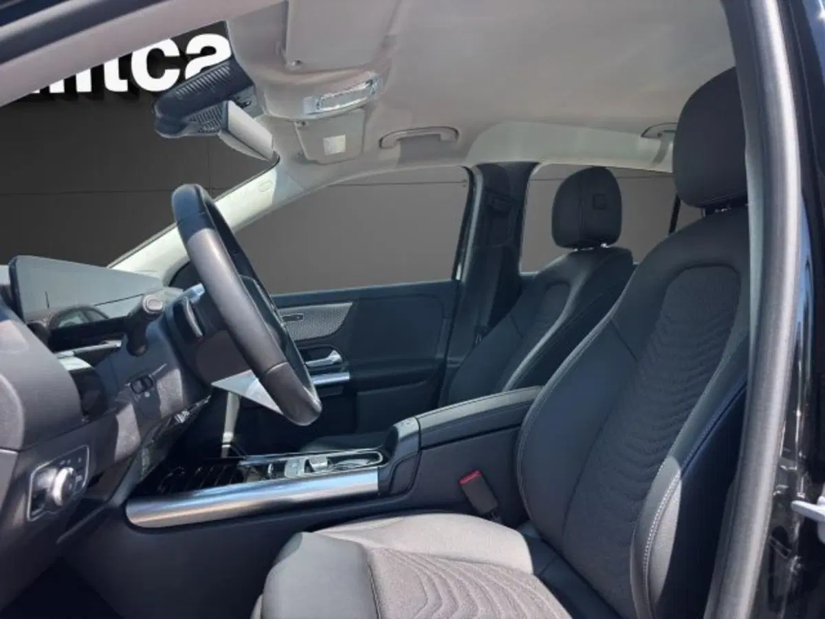 Mercedes-Benz GLA SUV usata a Novara (8)