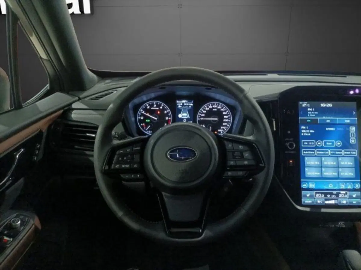 Subaru Forester nuova a Novara (13)