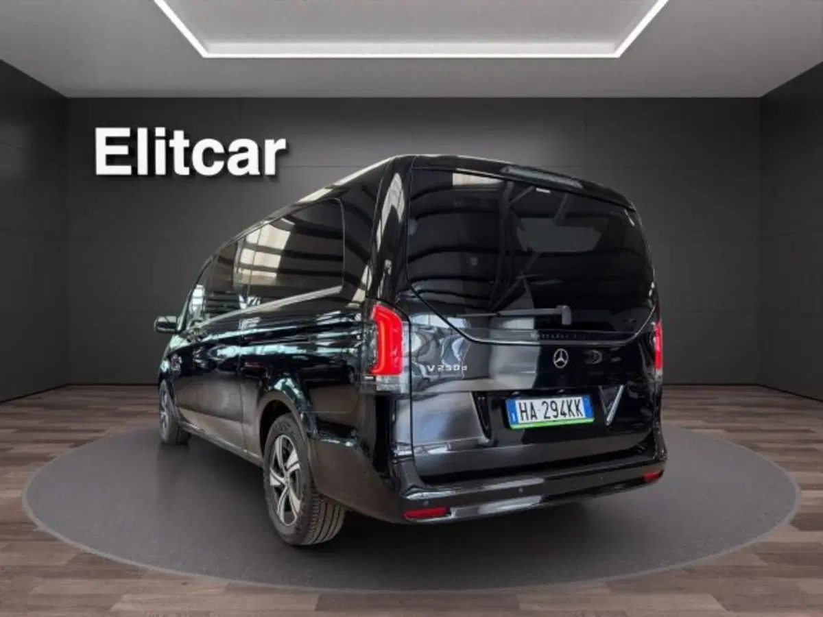 Mercedes-Benz Classe V usata a Novara (6)