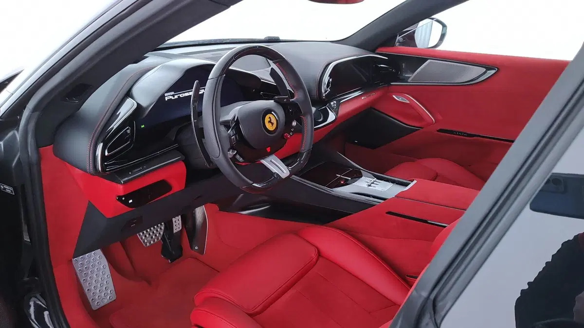 Ferrari Purosangue usata a Perugia (12)