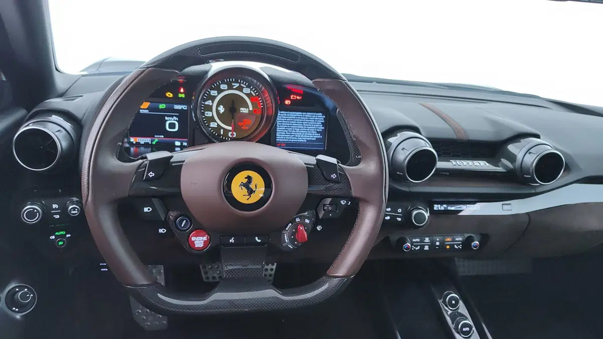Ferrari 812 Coupé usata a Perugia (16)