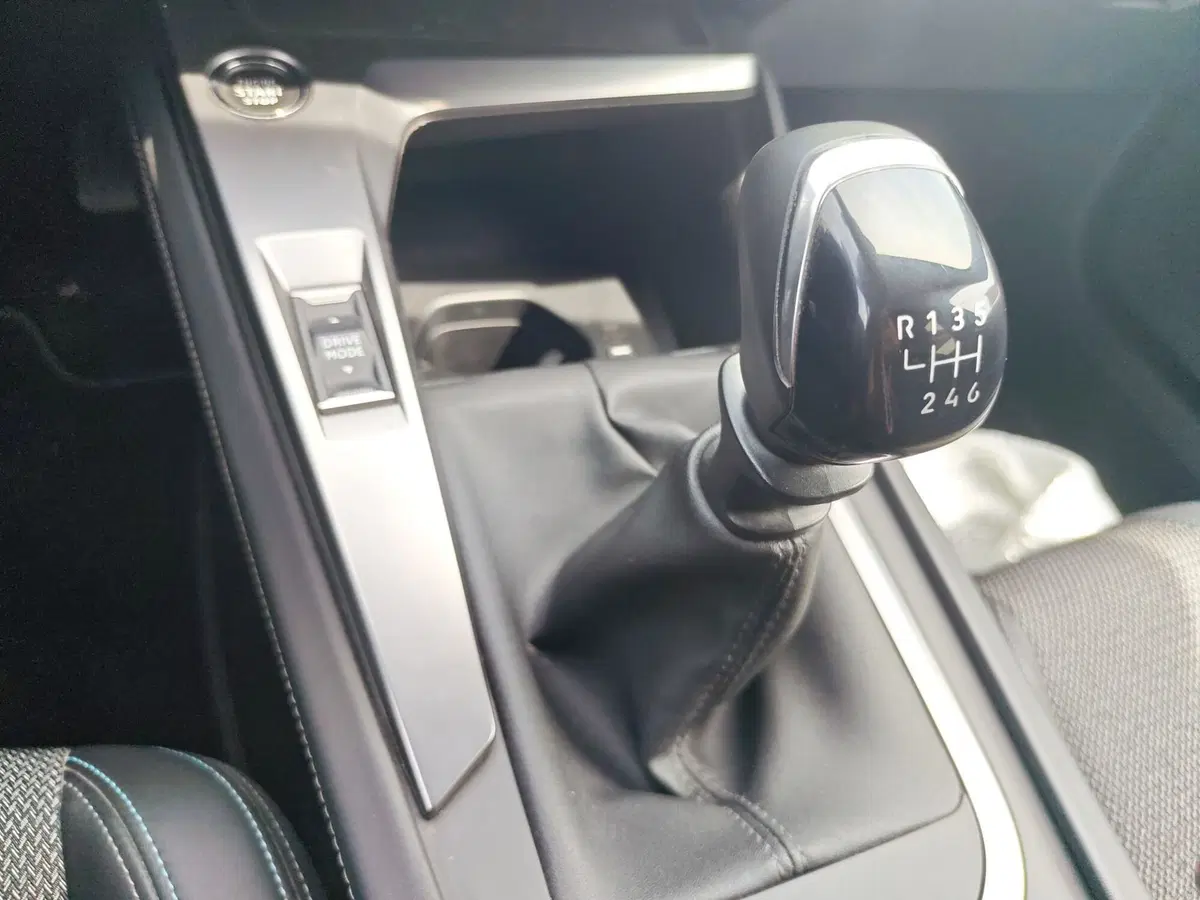 Peugeot 308 SW usata a Monza e Brianza (11)