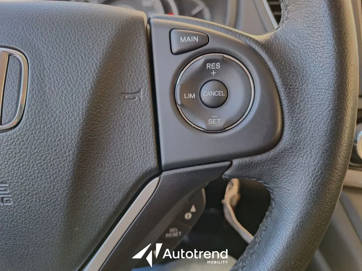Honda CR-V usata a Bari (12)