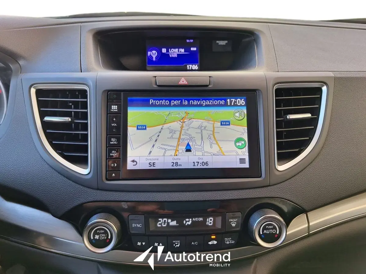 Honda CR-V usata a Bari (14)