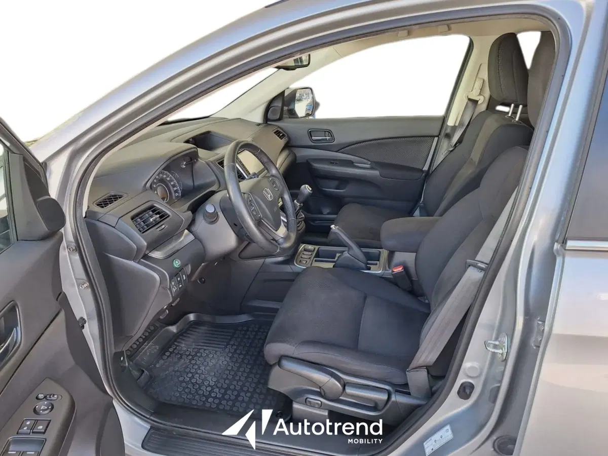Honda CR-V usata a Bari (6)