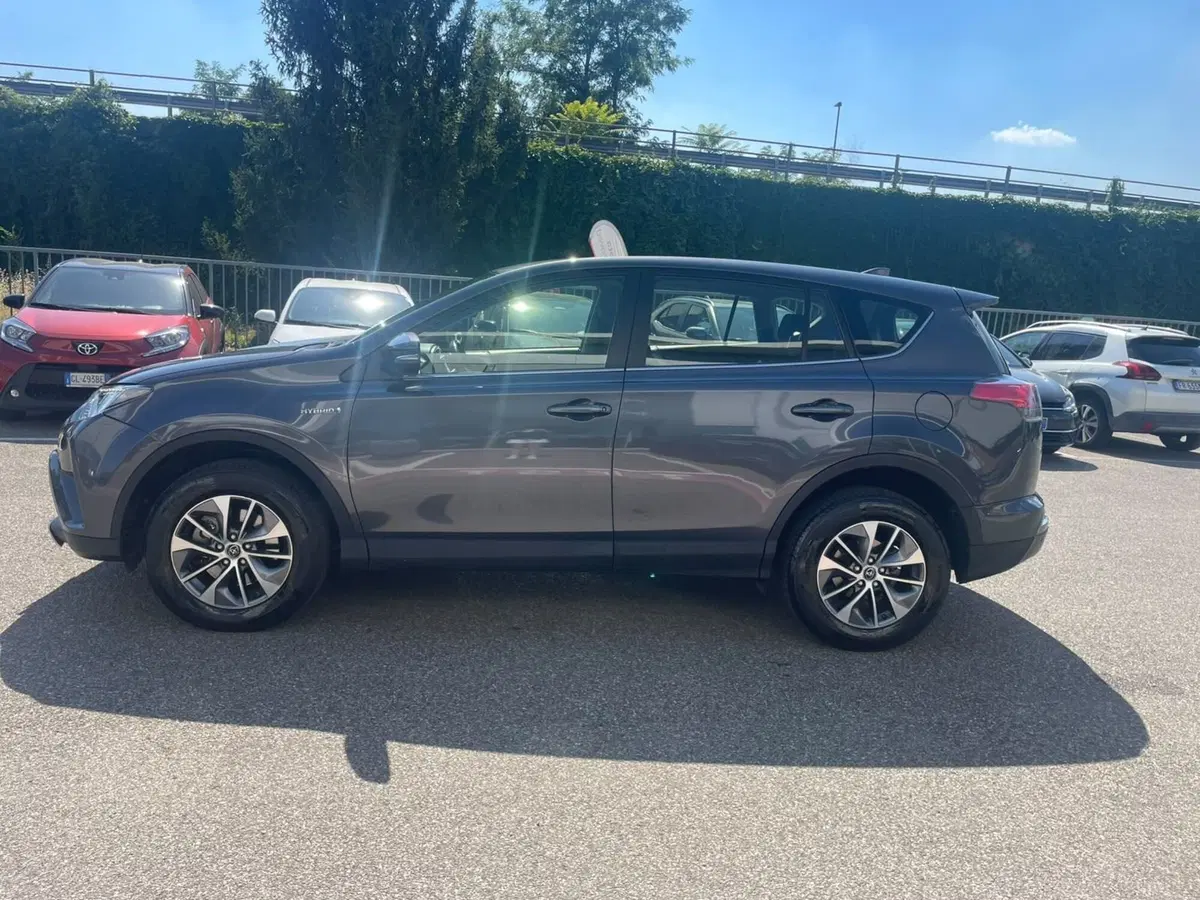 Toyota Rav4 usata a Piacenza (6)