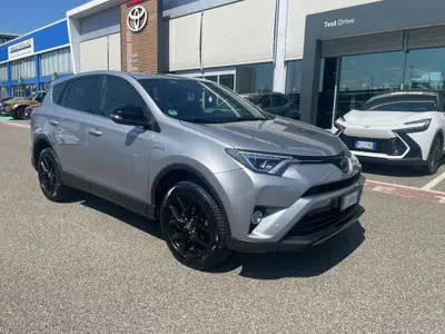 Toyota Rav4 Hybrid 2WD Dynamic del 2018 usata a Piacenza