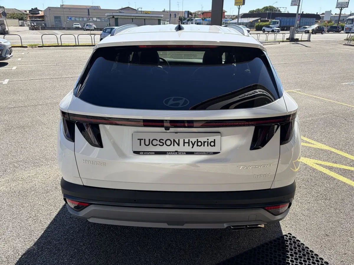 Hyundai Tucson nuova a Vercelli (4)